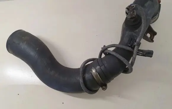 Toyota Avensis T270 Intercooler hose/pipe 173620R030