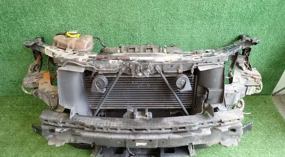 Jeep Grand Cherokee Radiator support slam panel