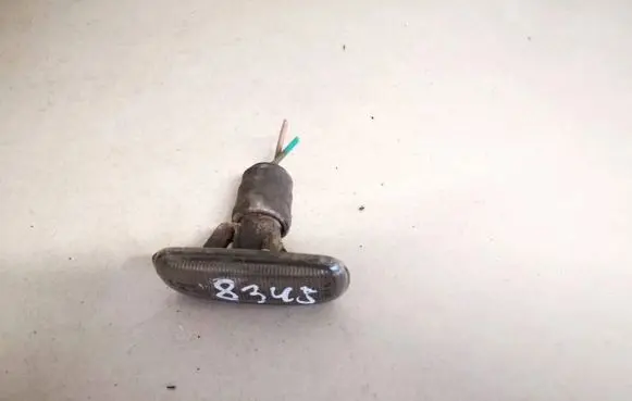 Toyota Yaris Front fender indicator light