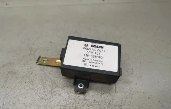 Mitsubishi Carisma Other control units/modules F005V00071 MR368890