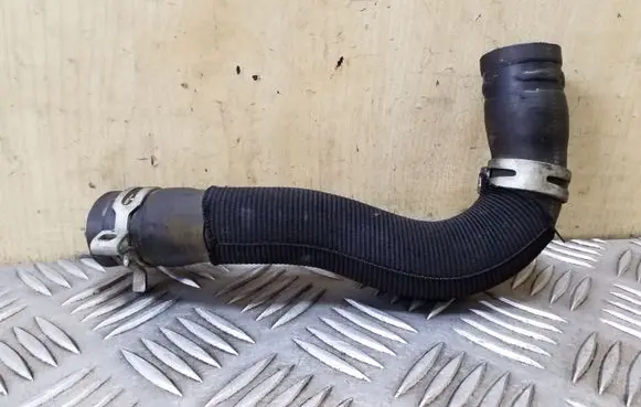 Peugeot 3008 I Engine coolant pipe/hose