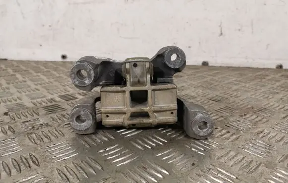 Mini Cooper Countryman R60 Gearbox mount 678435501