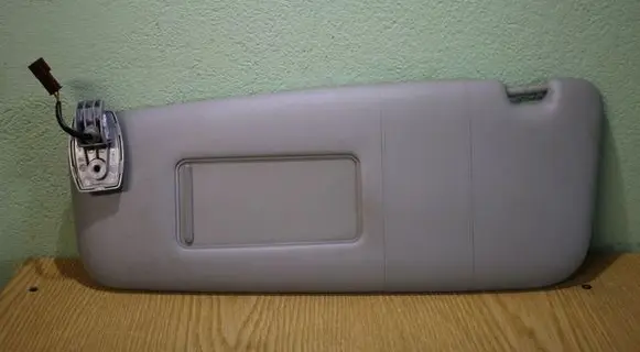 BMW 5 E60 E61 Sun visor 7066649