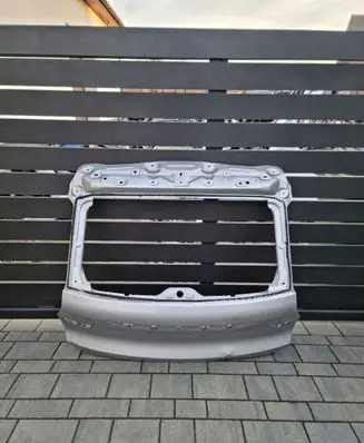 Volvo XC40 Truck tailgate 