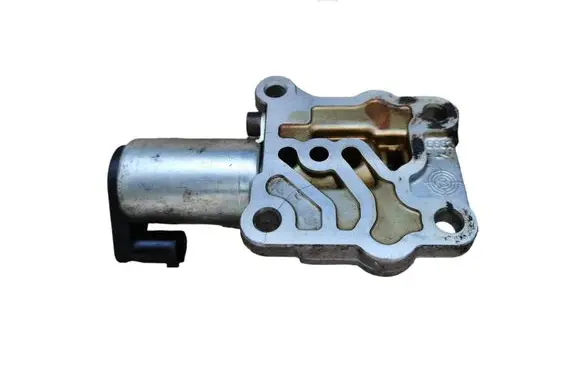 Volvo V70 Camshaft vanos timing valve 8670422 031111 F34711602