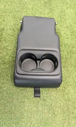 Ford Edge II Rear seat armrest 