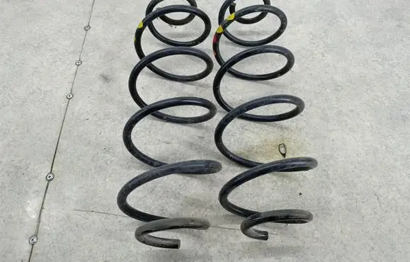 Opel Grandland X Rear coil spring 