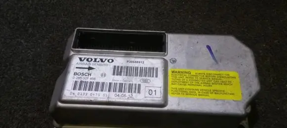 Volvo V70 Airbag control unit/module 0285001456 P8651523