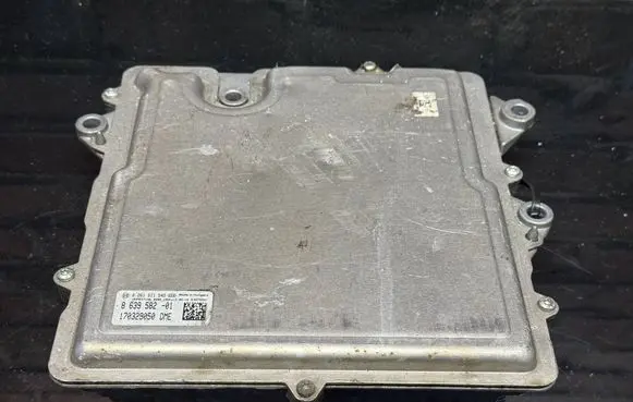 BMW 5 F10 F11 Engine control unit/module 8639582 061S11545