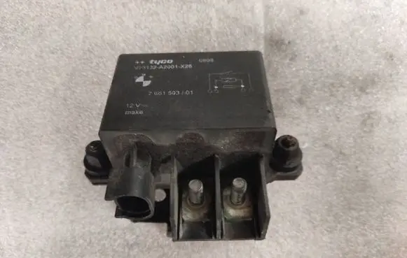 BMW X5 E70 Coolant fan relay 7661503 V23132A2001X26
