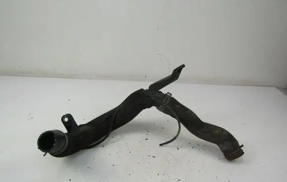 Toyota Avensis T220 Air intake hose/pipe 