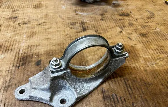 Ford Escape IV Driveshaft support bearing bracket LX673K305BA