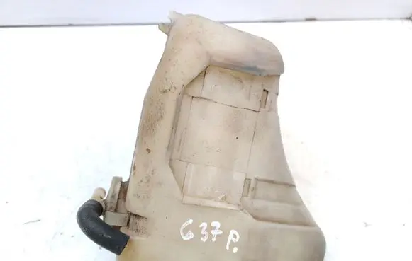 Mazda 929 Coolant expansion tank/reservoir
