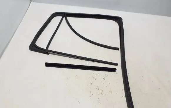 Volkswagen Amarok Rubber seal rear door 2H7839472B