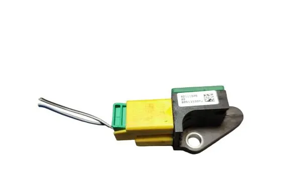 Volkswagen PASSAT B7 Airbag deployment crash/impact sensor 8K0973323S