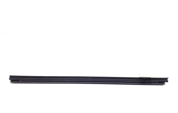 Toyota Verso Front door trim bar 681710F020