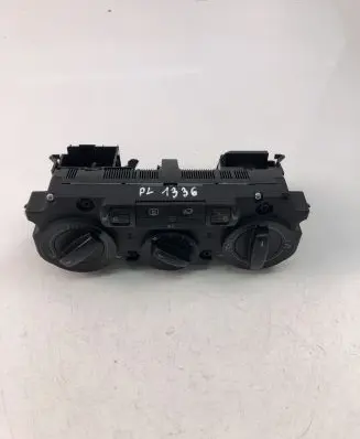 Volkswagen Golf V Interior fan control switch 1K1820045B