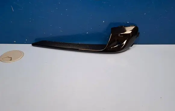 Porsche Cayenne (9Y0 9Y3) Front bumper splitter molding 9Y0807824