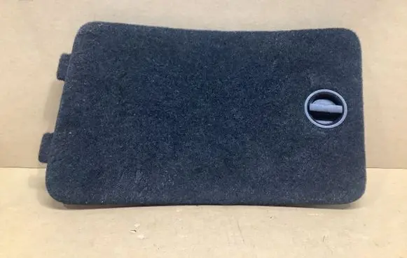 Volkswagen PASSAT B6 Trunk/boot trim cover 1J0867468