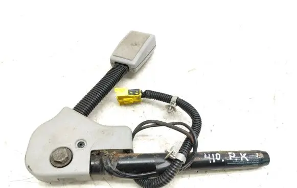Hyundai Sonata Front seatbelt buckle