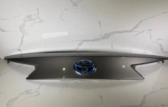 Toyota Auris E180 Trunk/boot trim cover 