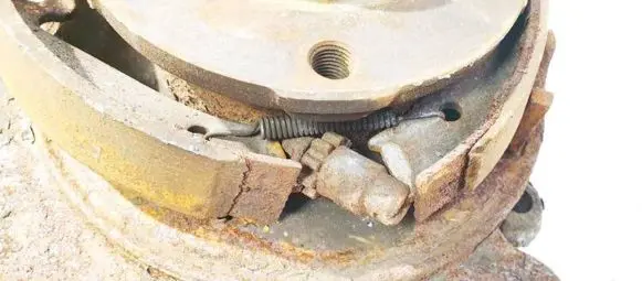 Audi Q7 4L Handbrake/parking brake pads 