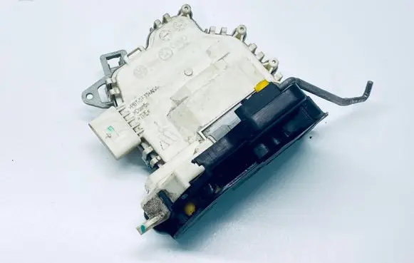 Audi A6 S6 C6 4F Rear door lock 4F0839015J