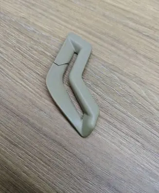 Volvo XC90 Seat belt trim 
