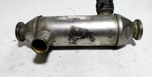 Peugeot 607 EGR valve cooler 861068Z