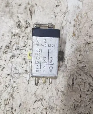Mercedes-Benz C W202 Other relay