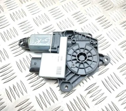BMW 5 G30 G31 G38 Rear door window regulator motor 7457251