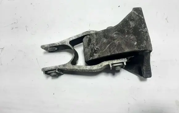Volvo XC60 Engine mount bracket 31339951