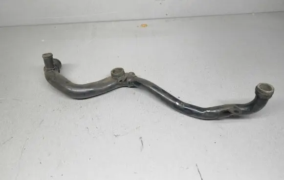 Audi A6 S6 C5 4B Engine coolant pipe/hose 059121071L