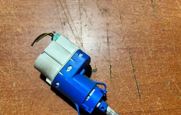 Brake pedal sensor switch