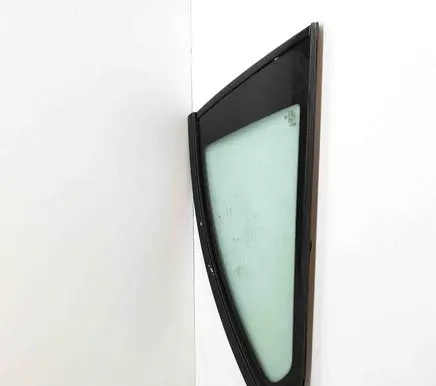 BMW 2 F22 F23 Rear side window 4822640