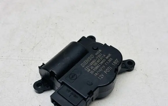 Skoda Superb B8 (3V) Air flap motor/actuator 5Q0907511K