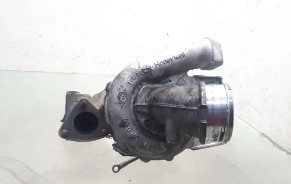 Maserati Levante Turbo 35242186F 8222225 TEU00004I