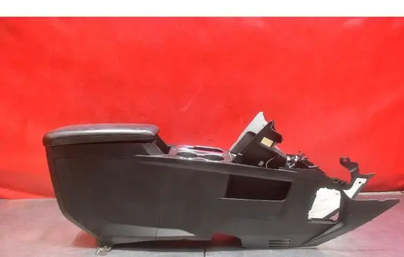 Chevrolet Equinox Center console 
