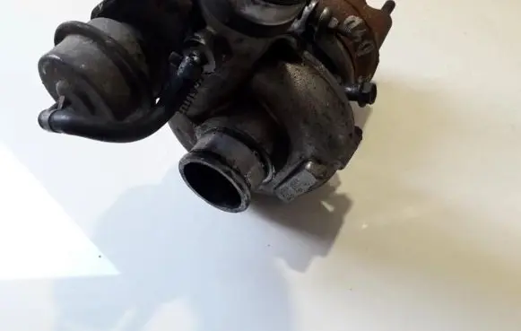 Toyota Avensis T220 Turbo 1720127010 17201-27010