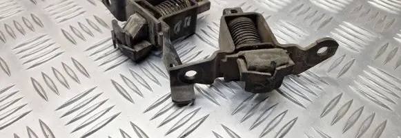 Nissan King Cab, Navara Tailgate lock latch 