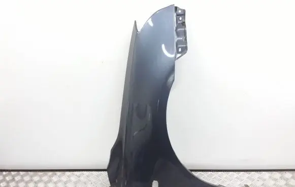 Toyota Avensis T250 Fender 