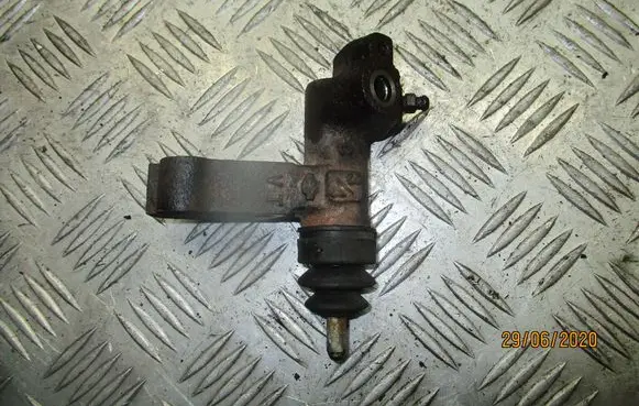 Nissan Primera Clutch release bearing slave cylinder 