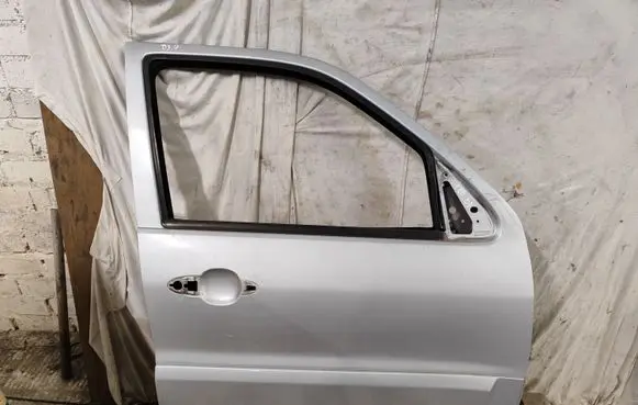 Mazda Tribute Front door