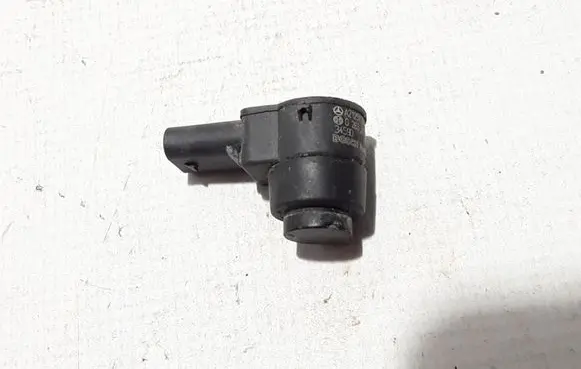 Mercedes-Benz CLS C218 X218 Parking PDC sensor A2125420018