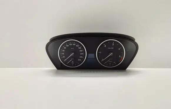 BMW 5 E60 E61 Speedometer (instrument cluster) 9177261 62119177261 6965359