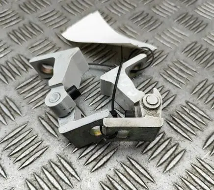 Skoda Yeti (5L) Rear door hinge set 8K0831402K