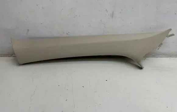 Mitsubishi Outlander (A) pillar trim 7210A247ZZ
