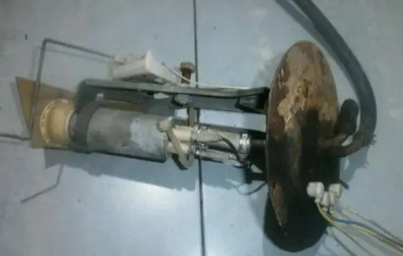 Renault 19 In-tank fuel pump 7700812372a