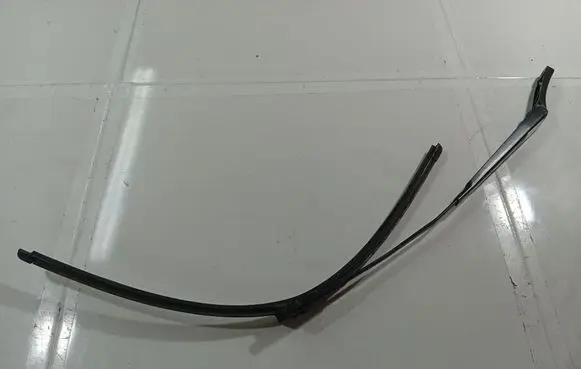 Volkswagen Touran I Front wiper blade arm 1T0955410A