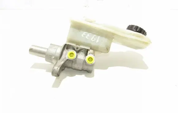 Master brake cylinder